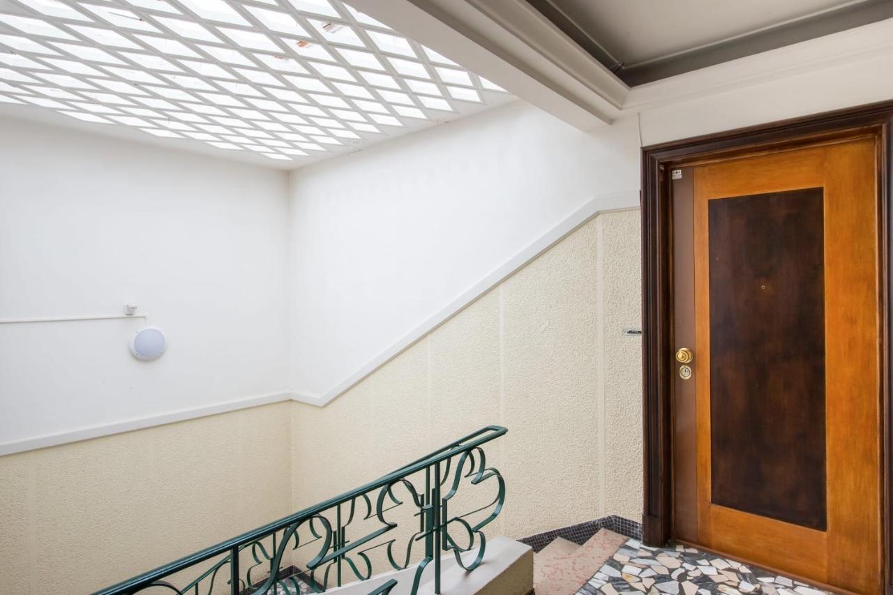 Apartmán Fleurs De Nice Furnished Flat Exteriér fotografie