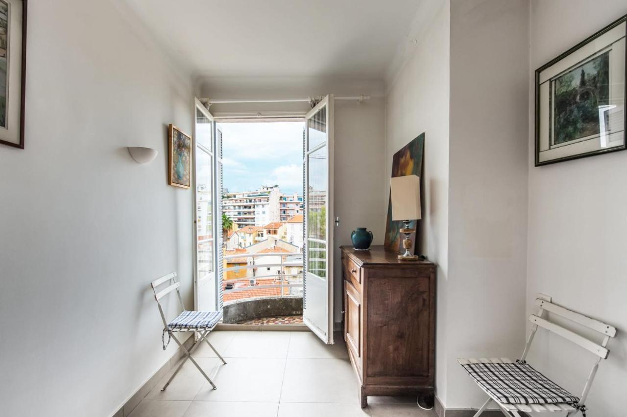 Apartmán Fleurs De Nice Furnished Flat Exteriér fotografie